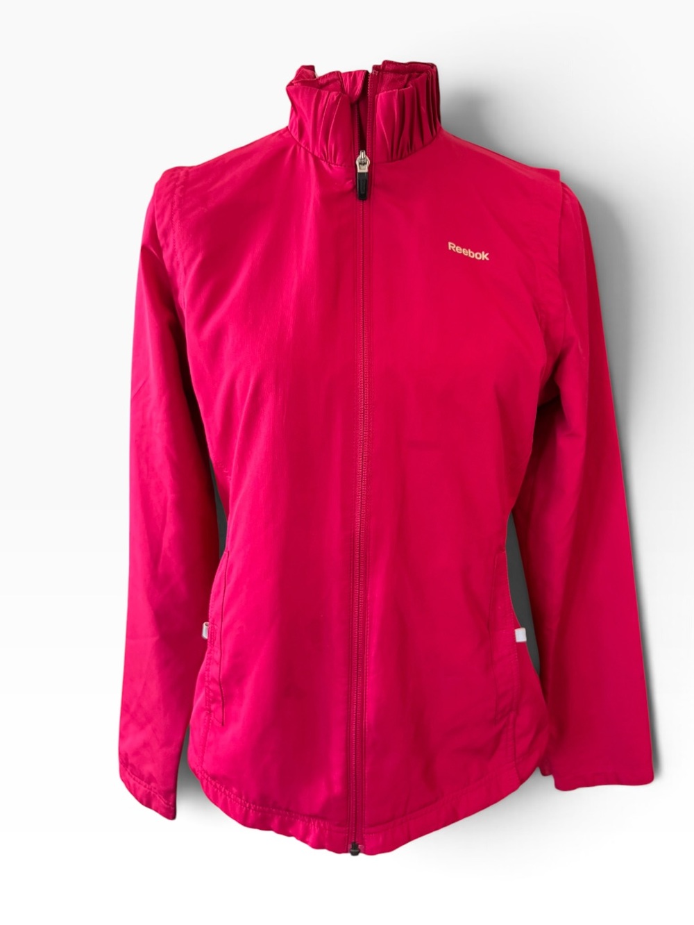 Reebox woman’s magenta wind breaker size Medium